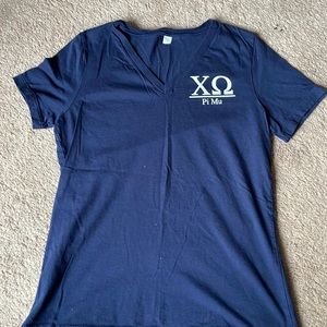 Chi Omega Pi Mu chapter navy t shirt - size small.